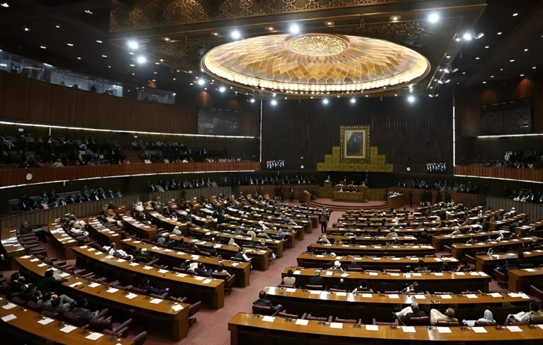 پارلمان پاکستان اسرائیل را «رژیمی وحشی» خواند