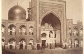 فیلمی رنگی مسافر افغانستان از حرم امام رضا در سال ۱۳۱۸