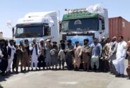 اعتصاب کارگران افغان در گمرک ابونصر فراهی در اعتراض به رفتار مرزبانان ایرانی