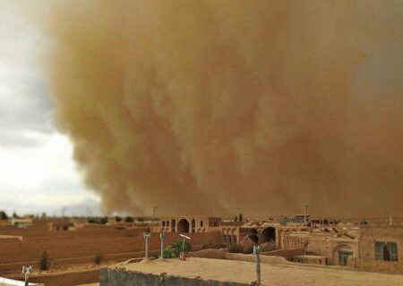 ۷۰ درصد کانون گردوغبار سیستان در افغانستان است؛ هشدار به مسئولان محیط زیست