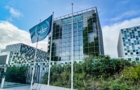تحریم قضات دیوان لاهه؛ آمریکا استقلال قضایی بین‌المللی را به چالش کشید